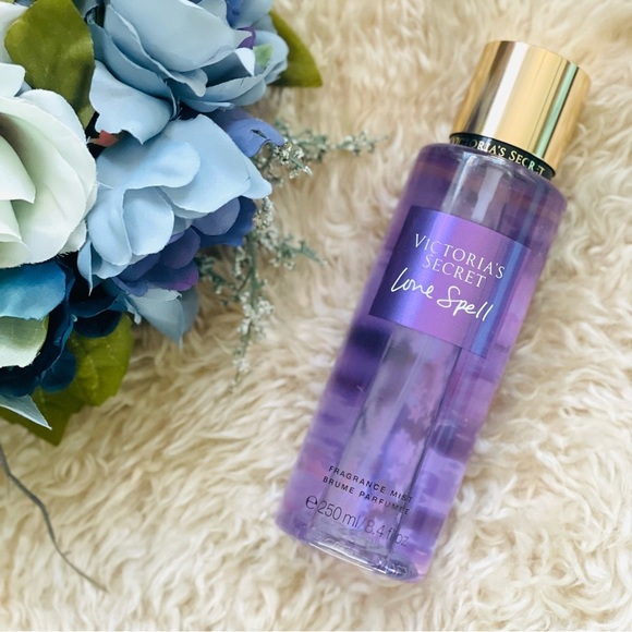 NWT Victoria's Secret Love Spell Limited Edition Vintage Body Fragrance Mist - Picture 3 of 9